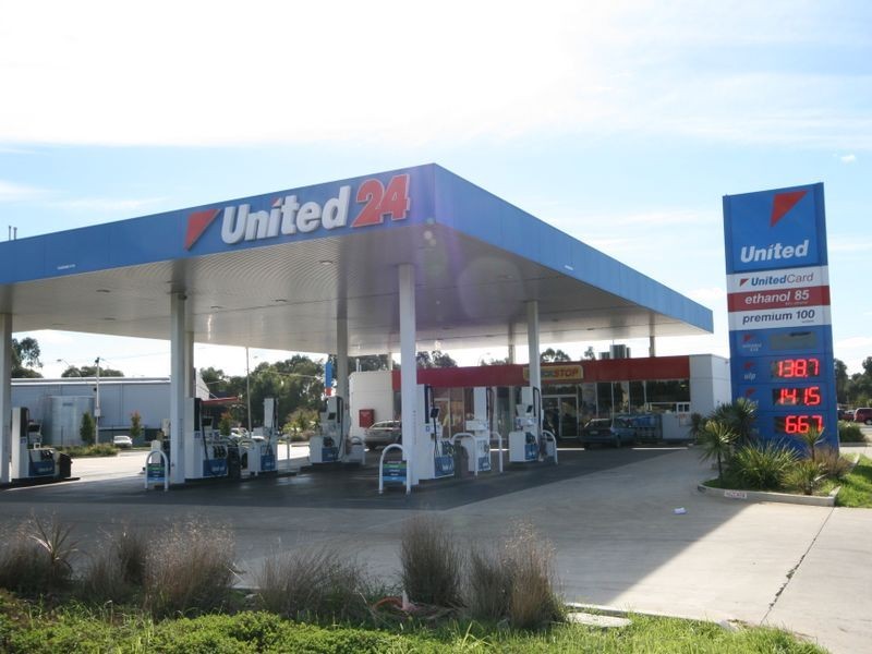 876-878 Main North Road, Pooraka SA 5095
