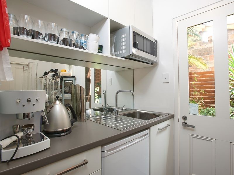16 Ruthven Avenue, Adelaide SA 5000