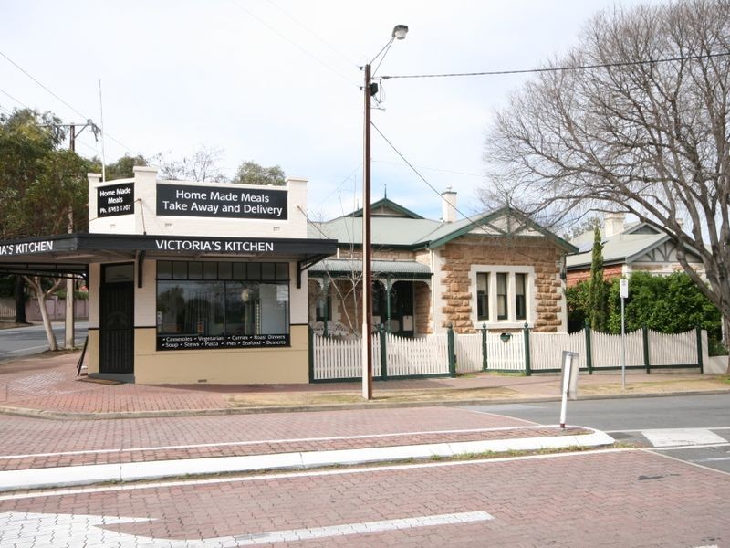 67 Sixth Avenue, St Peters SA 5069