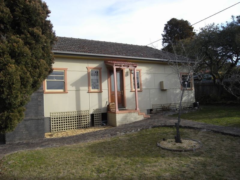 10 Letitia, Katoomba NSW 2780