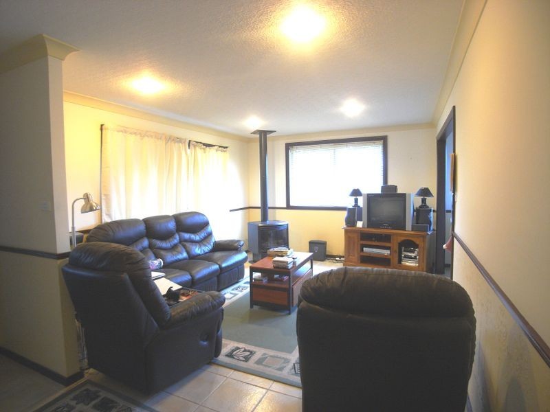 24 Farnells Rd, Katoomba NSW 2780