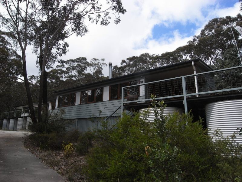 54 Explorers Rd, Katoomba NSW 2780