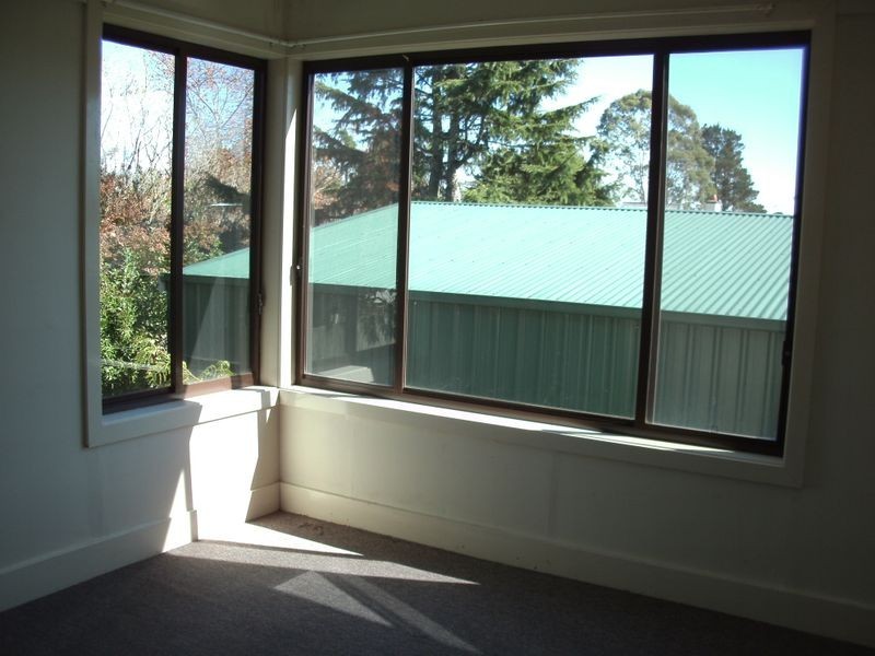 2/5 Oatley Ave, Katoomba NSW 2780