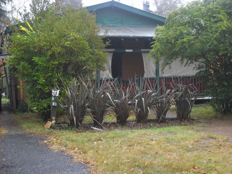 28 Minni Ha Ha Rd, Katoomba NSW 2780
