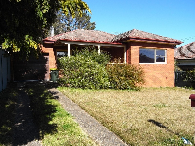3 Oatley Ave, Katoomba NSW 2780