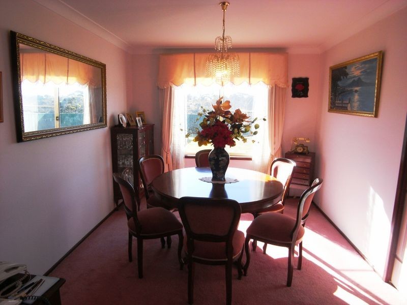 57 Stuarts Rd, Katoomba NSW 2780