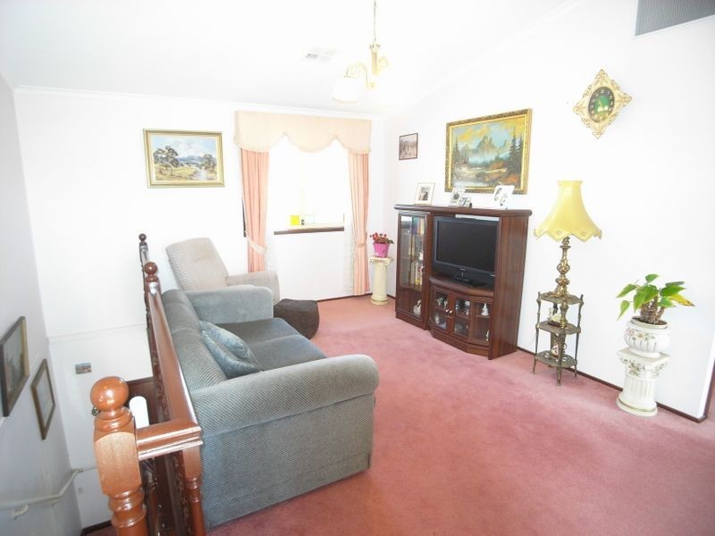 57 Stuarts Rd, Katoomba NSW 2780