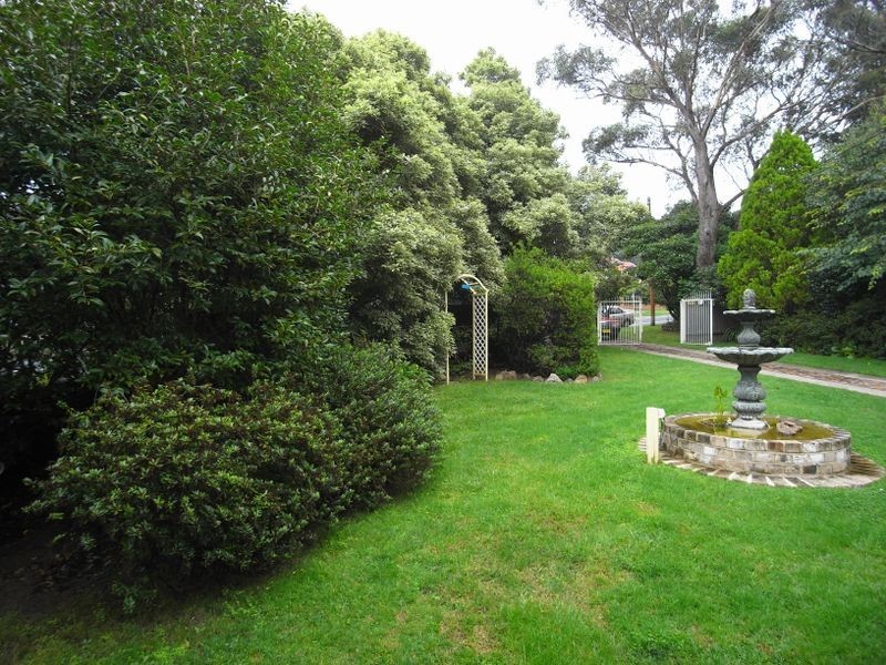 22 Scott Ave, Leura NSW 2780