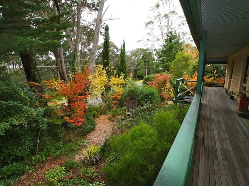 8 Princes Rd, Leura NSW 2780