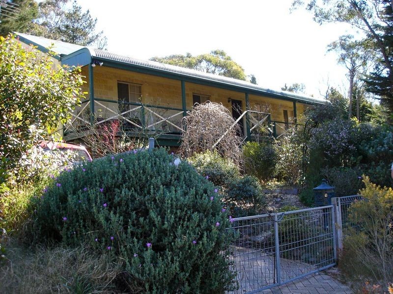 8 Princes Rd, Leura NSW 2780