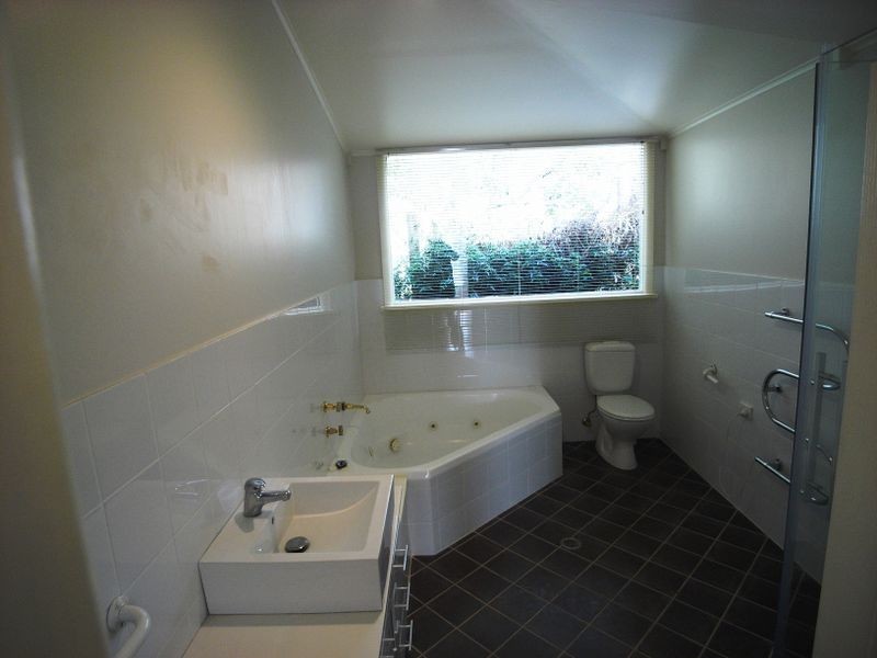 29 St Andrews, Leura NSW 2780