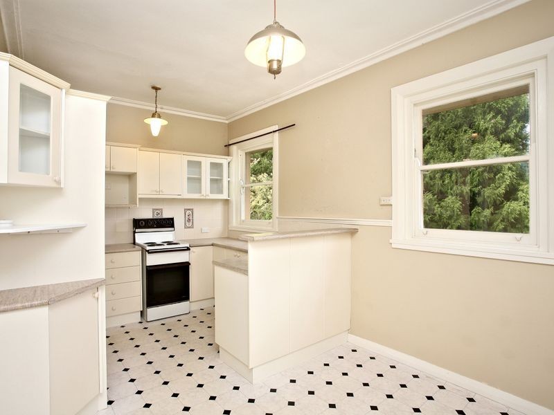 11 – 13 Lachlan Avenue, Leura NSW 2780