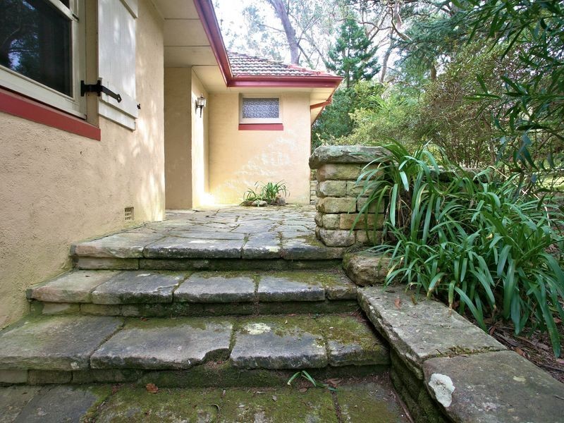 11 – 13 Lachlan Avenue, Leura NSW 2780