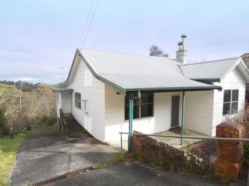 18 Warriga Street, Katoomba NSW 2780