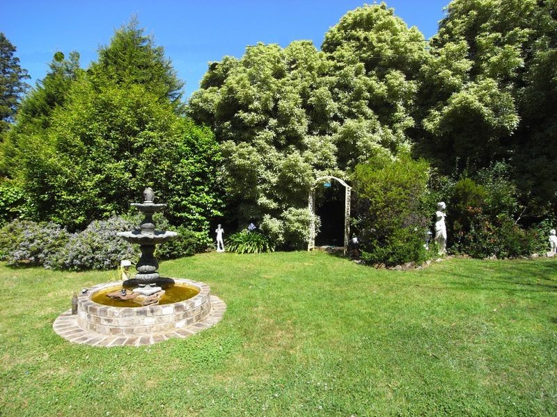 22 Scott Ave, Leura NSW 2780