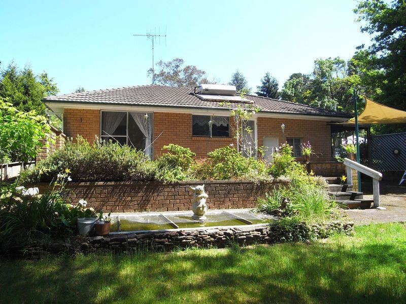 22 Scott Ave, Leura NSW 2780