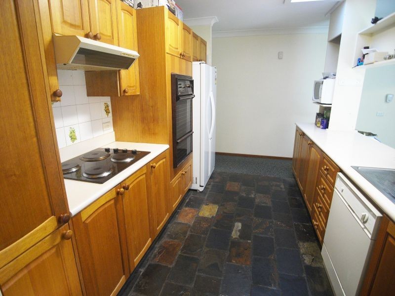 6 Seventh Avenue, Katoomba NSW 2780