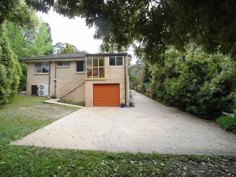 12 Farnells Road, Katoomba NSW 2780