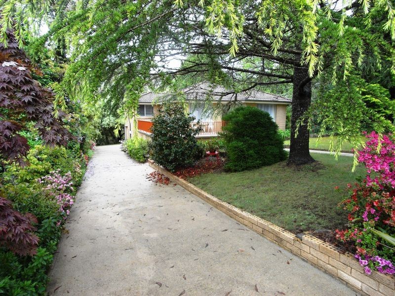 12 Farnells Road, Katoomba NSW 2780