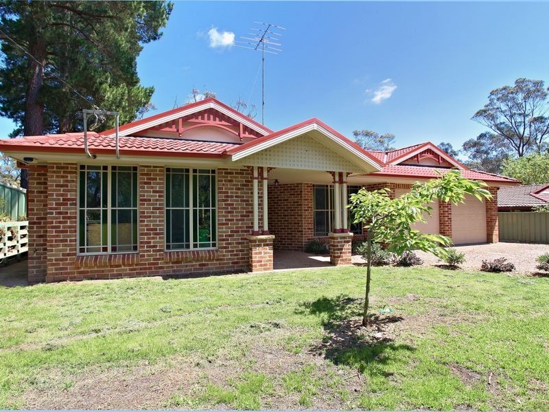 64 Fourth Avenue, Katoomba NSW 2780