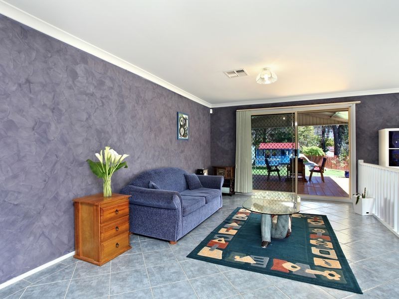 64 Fourth Avenue, Katoomba NSW 2780