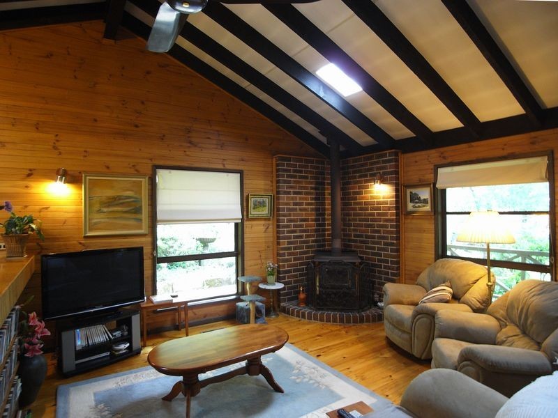 3 Wigram Street, Wentworth Falls NSW 2782