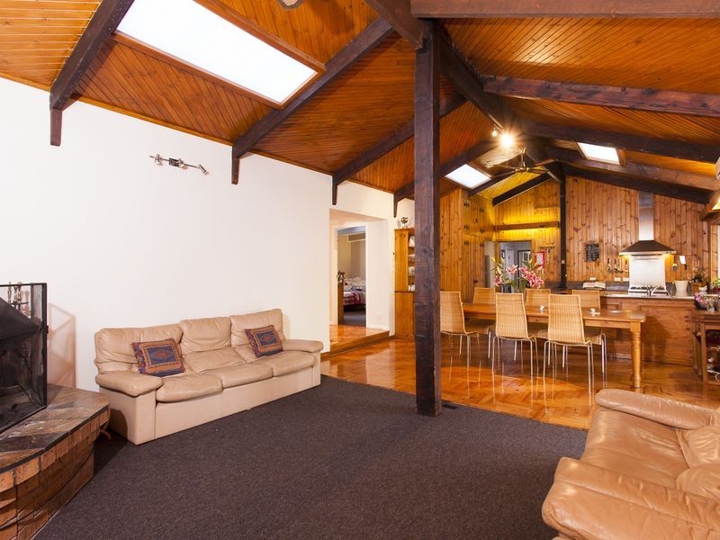 73 Seventh Ave, Katoomba NSW 2780