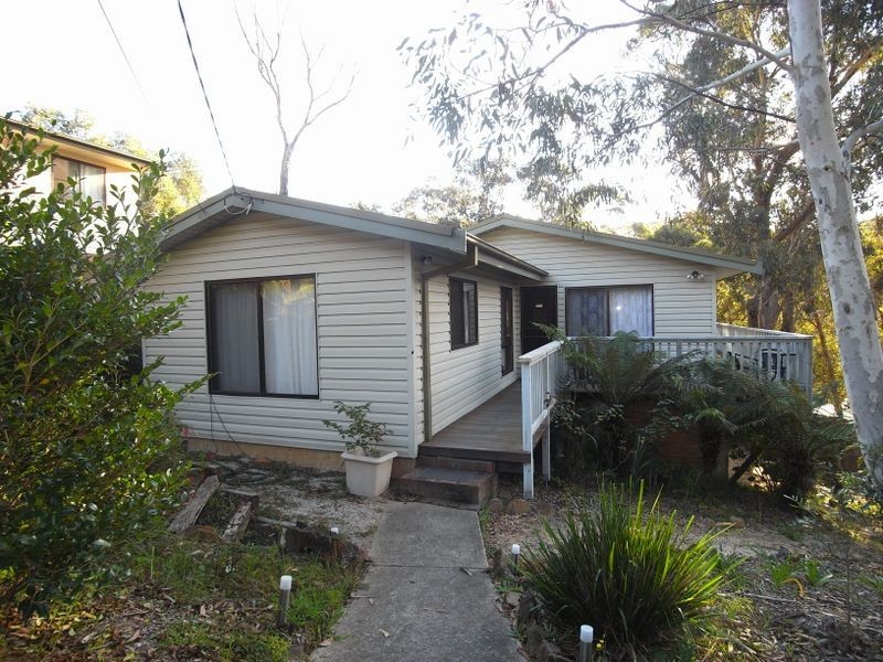 8 Eunoe Street, Katoomba NSW 2780