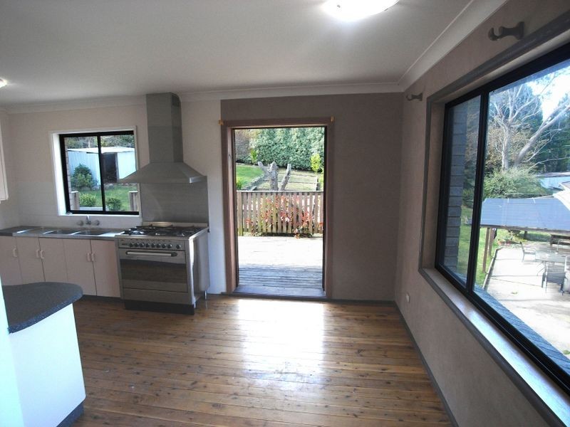 25 cedar st, Katoomba NSW 2780