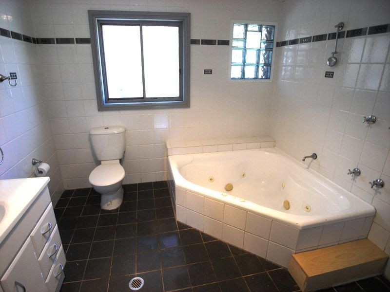 25 cedar st, Katoomba NSW 2780