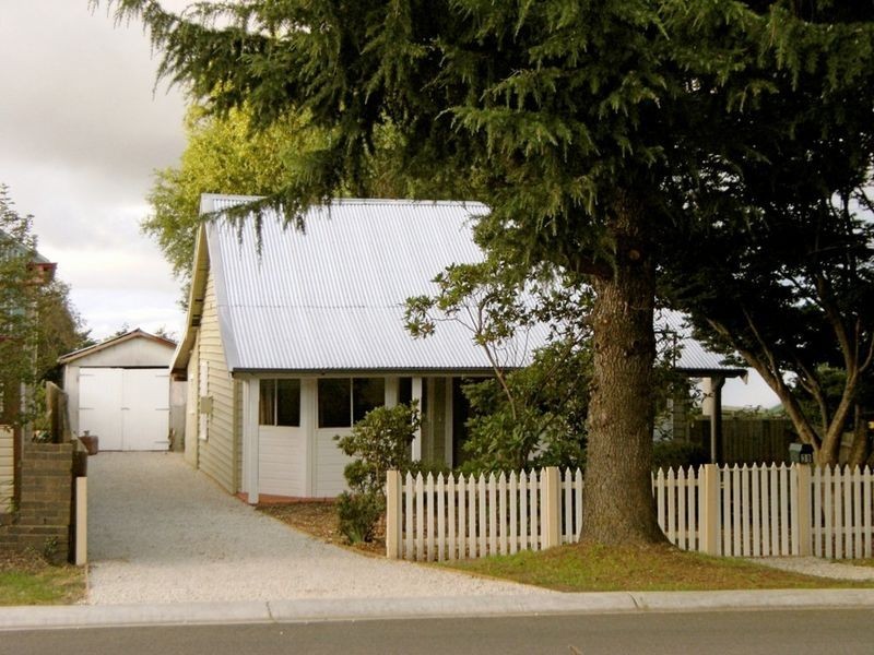 39 Cooper Street, Katoomba NSW 2780