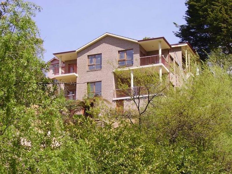 1/2A Lurline Street, Katoomba NSW 2780