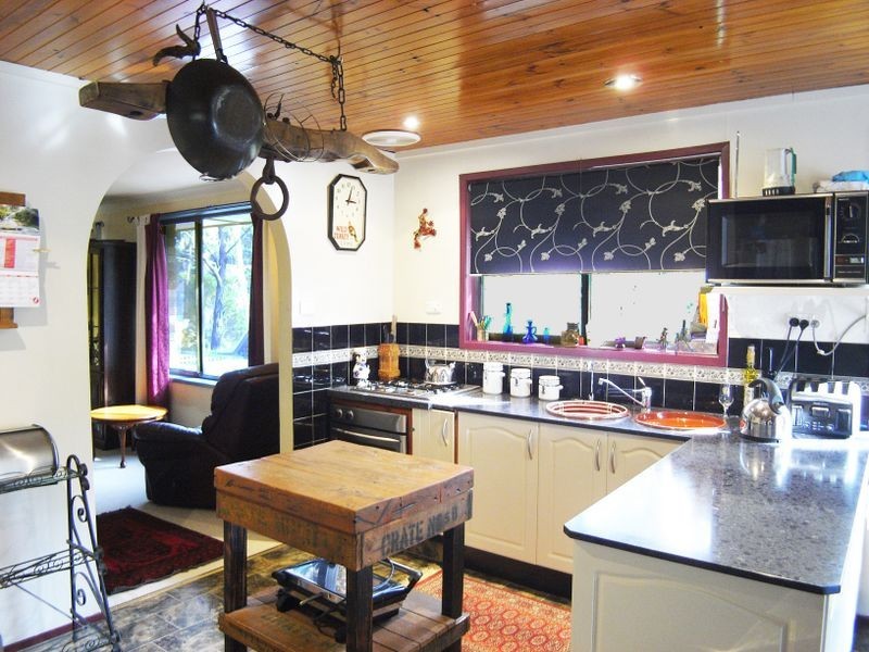 14 Blue Gum Avenue, Medlow Bath NSW 2780