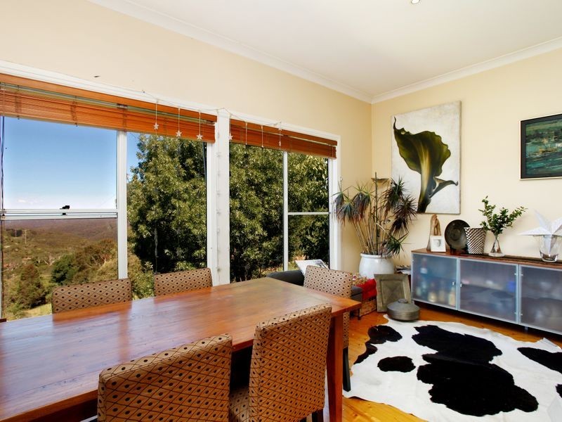 1 Bourne Street, Wentworth Falls NSW 2782