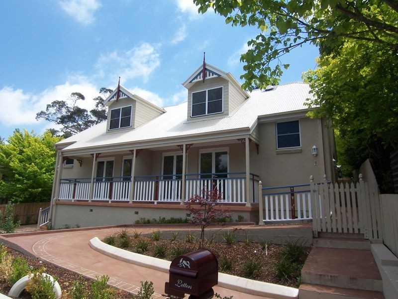 1/6 Craigend Street, Leura NSW 2780