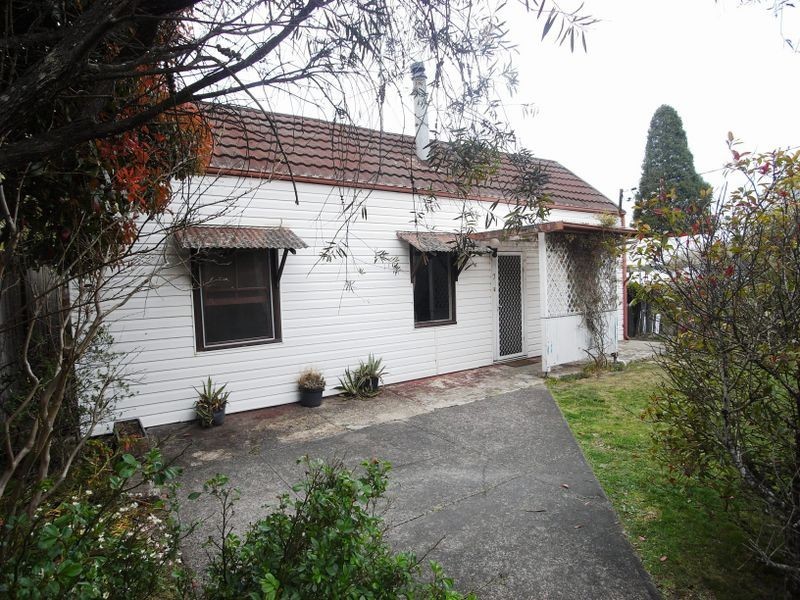 7 Pine Street, Katoomba NSW 2780