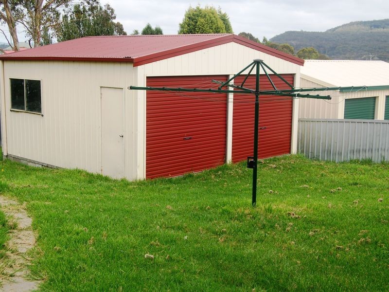 17 Lyon Parade, Wallerawang NSW 2845