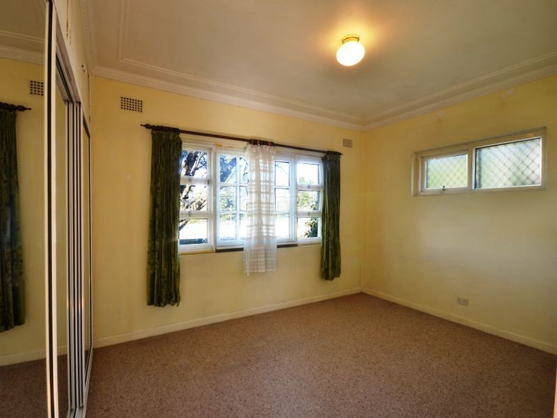 13 Chateau Tce, Leura NSW 2780
