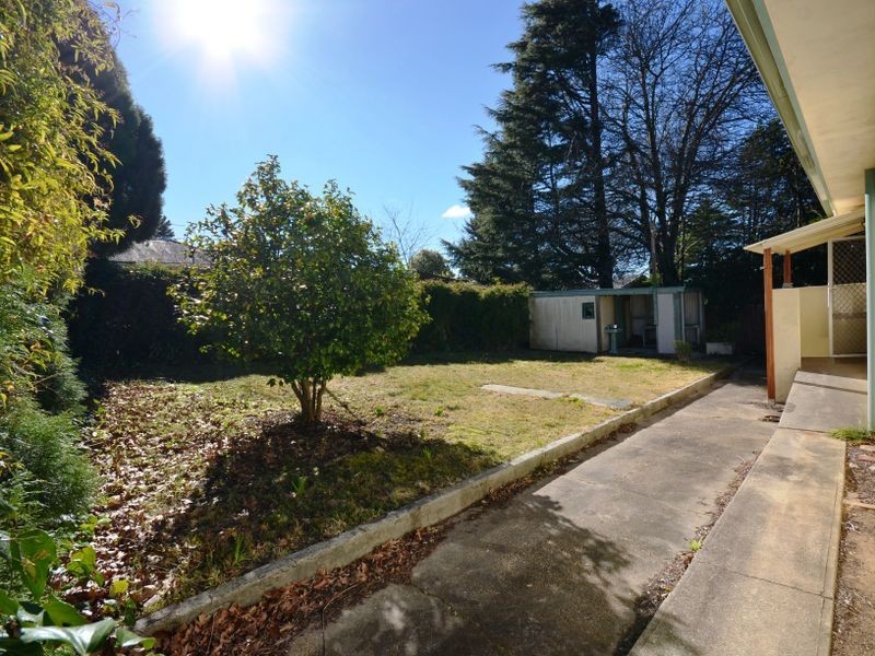 13 Chateau Tce, Leura NSW 2780