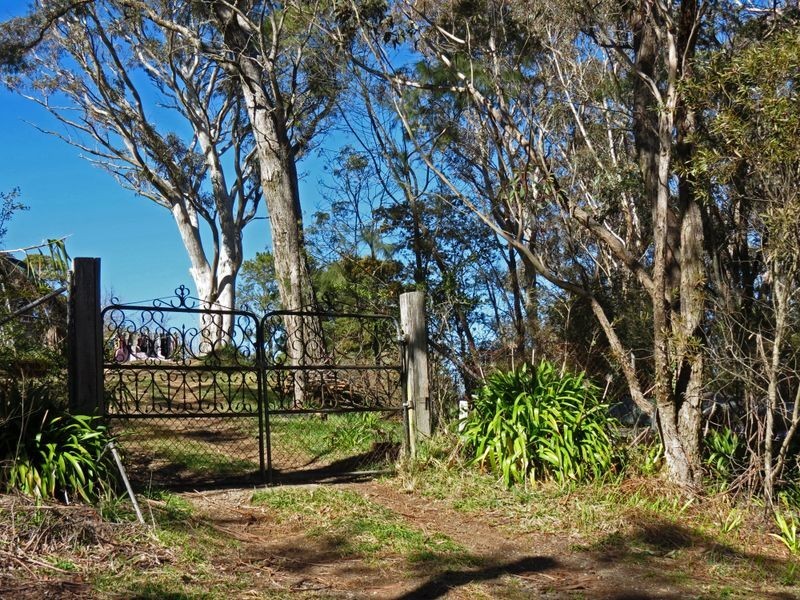 8 Lake Esplanade, Katoomba NSW 2780