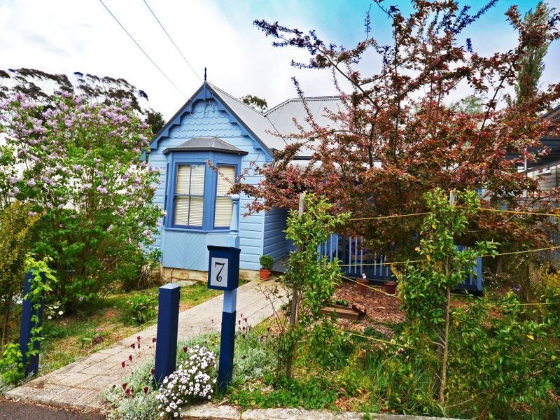 7 Edward Street, Katoomba NSW 2780