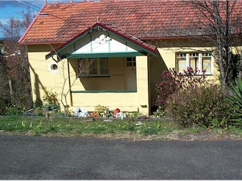 2/8 Miles Avenue, Katoomba NSW 2780