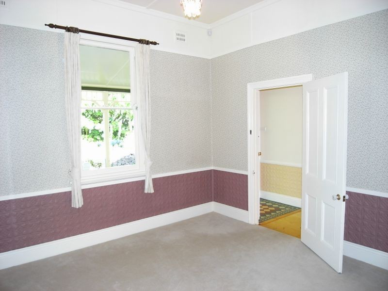 1-1A Bourne Street, Wentworth Falls NSW 2782