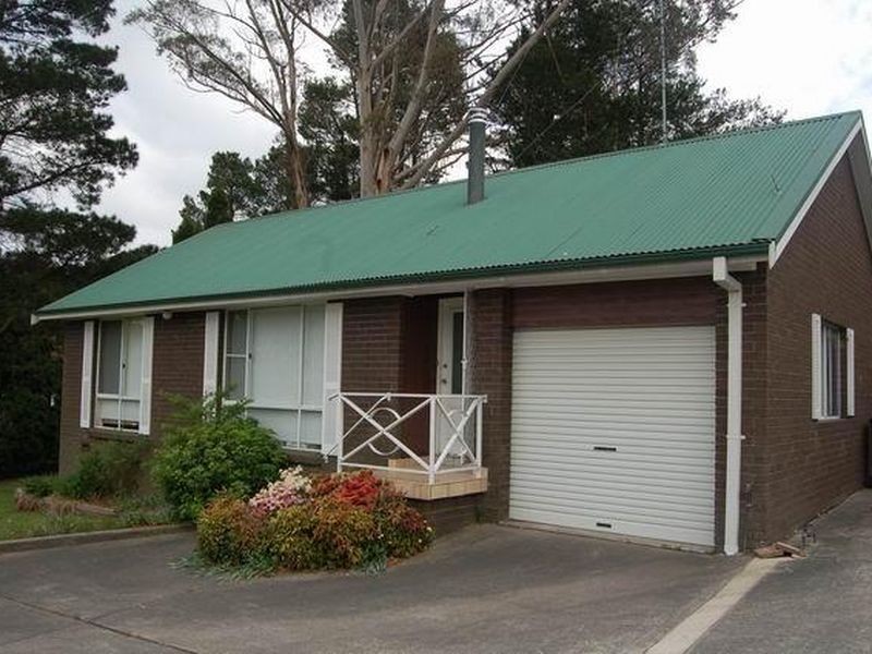 2/20 Dora Street, Katoomba NSW 2780