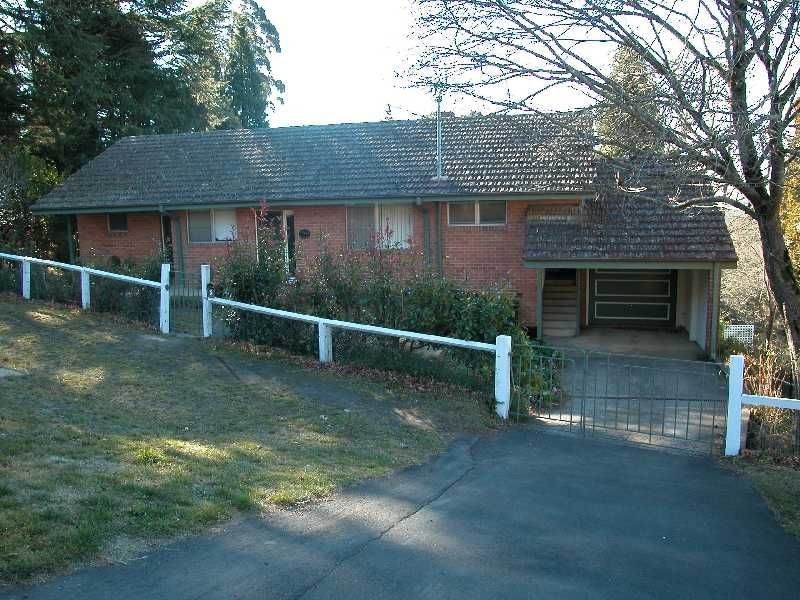 6 Churchill Street, Leura NSW 2780