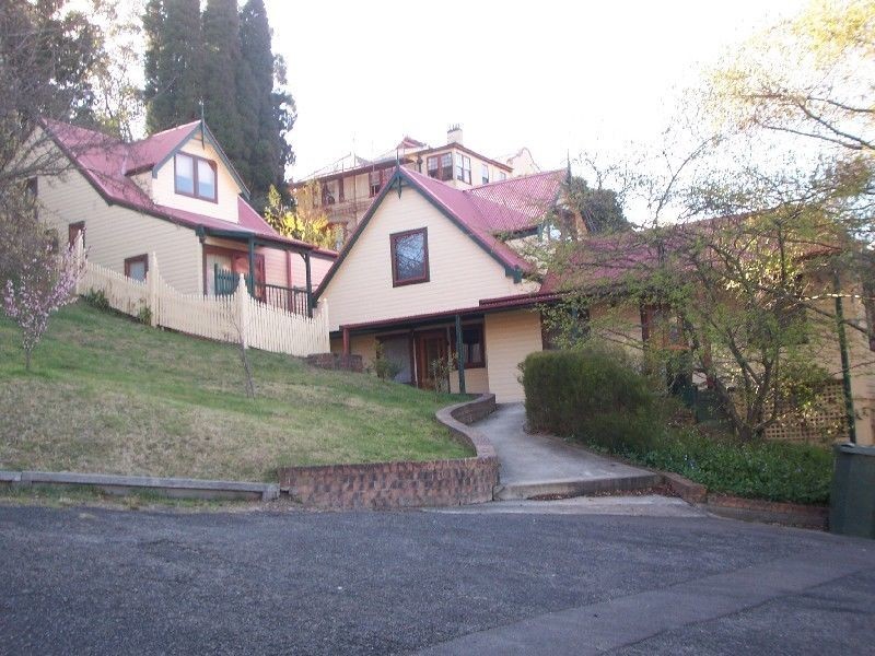 4/2-6 Vale St, Katoomba NSW 2780