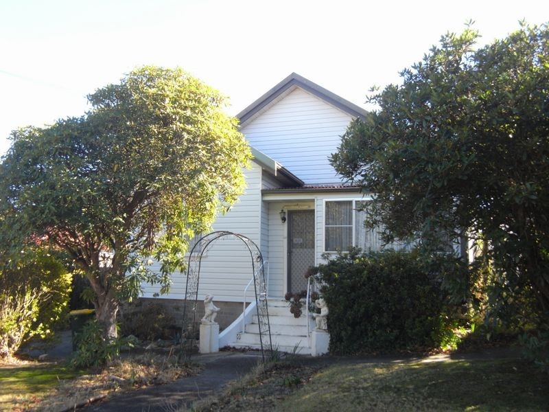 58 Hat Hill Rd, Blackheath NSW 2785