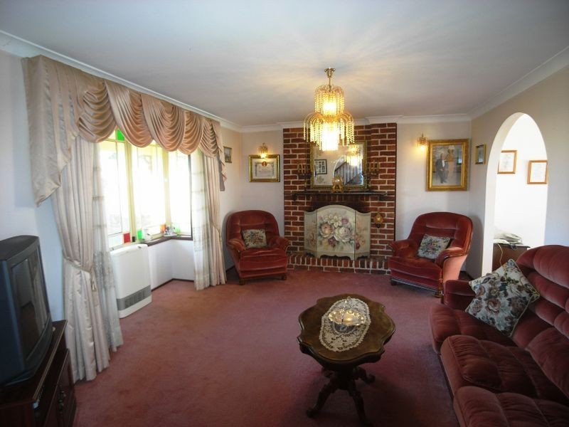 57 Stuarts Rd, Katoomba NSW 2780