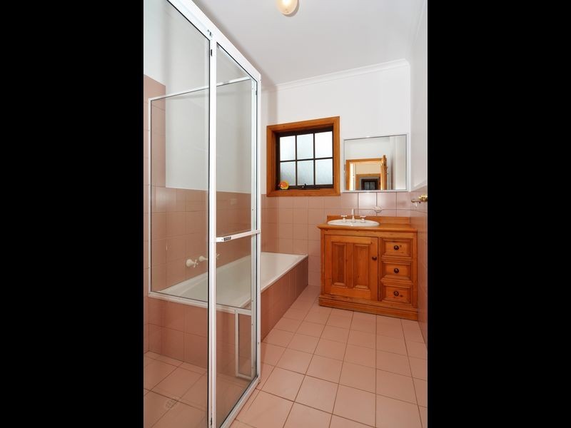 14 Catharina St, Flagstaff Hill SA 5159