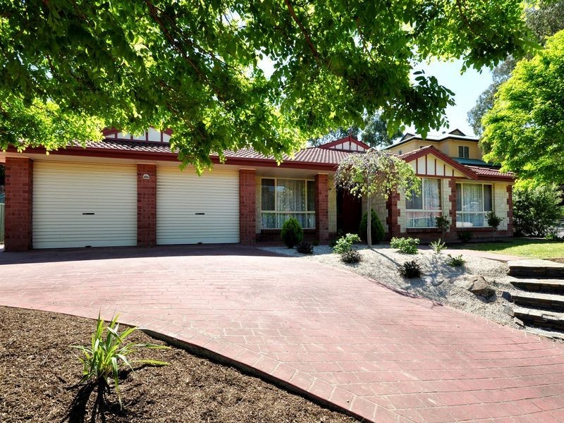 63 The Oaks Pde, Aberfoyle Park SA 5159